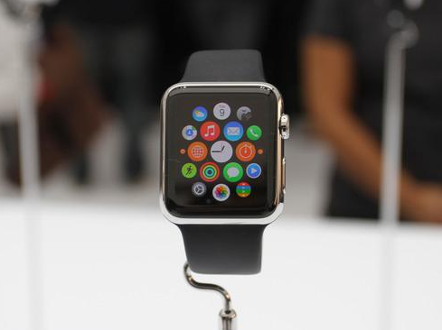 驾驶时用Apple Watch比iPhone更易分心？.png